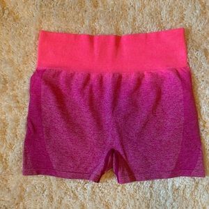 Best Peach seamless workout shorts